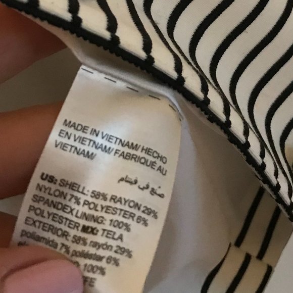 Chico's Nautical Blazer (Size 2P) - Picture 4 of 6